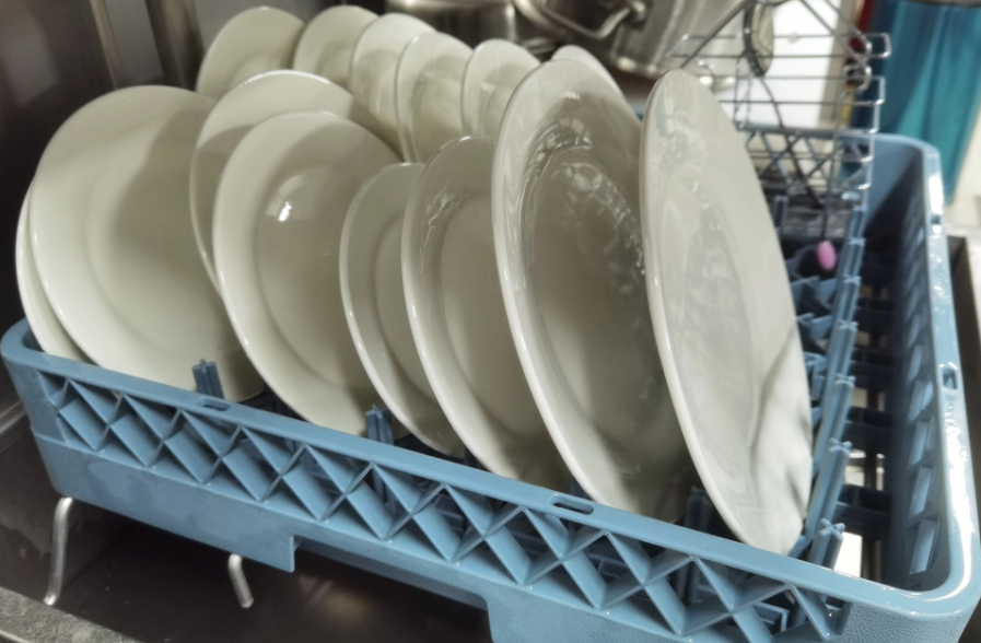 Máy Rửa Bát Công Nghiệp: Hướng Dẫn Mua Hàng Chi Tiết Cho Nhà Hàng & Khách Sạn Máy Rửa Bát Công Nghiệp: Hướng Dẫn Mua Hàng Chi Tiết Cho Nhà Hàng & Khách Sạn